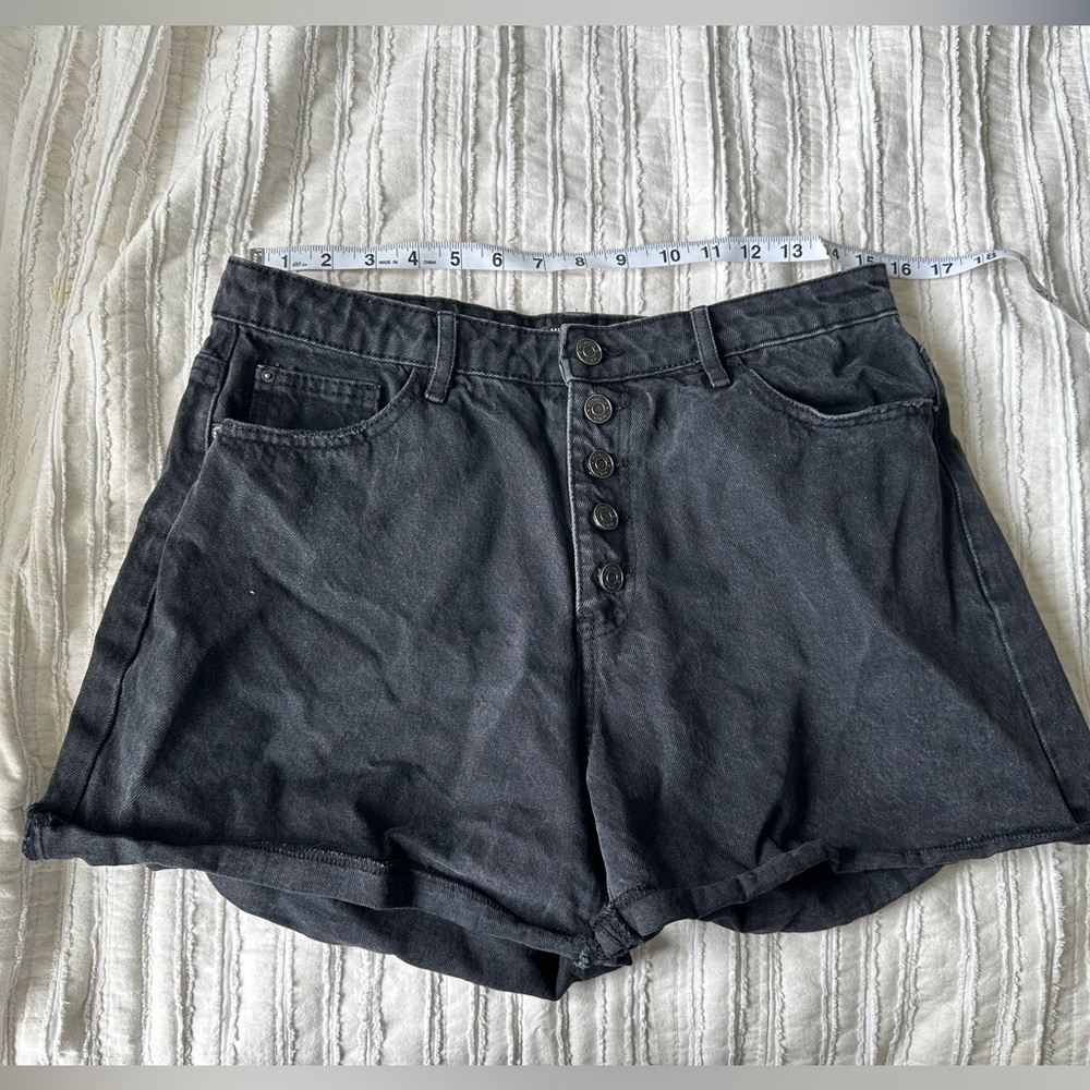 MISSGUIDED PETITE DENIM SHORT SIZE 10